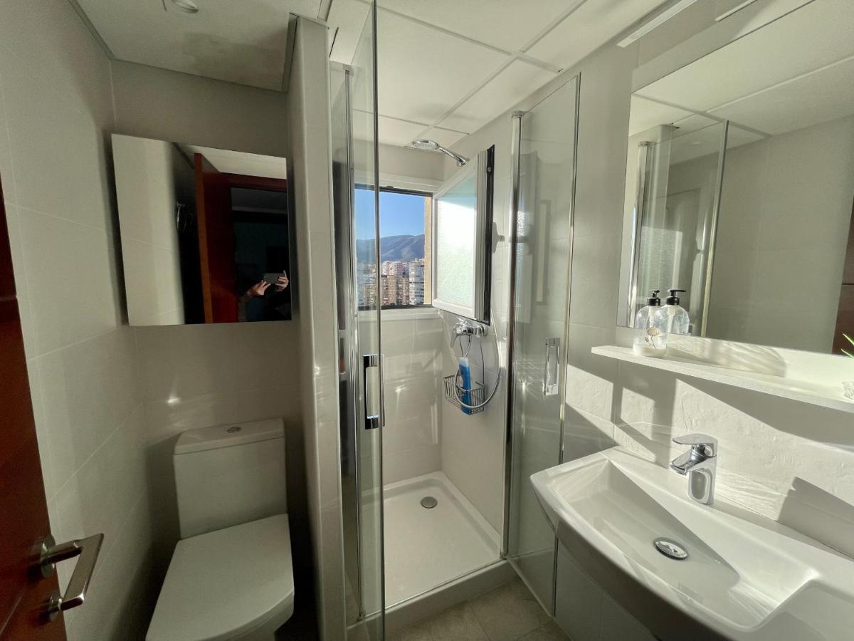 Exclusive Beachfront Apartment Torremolinos - Pool - Paddle - Tenis - Wifi - Central Aircon Exteriör bild