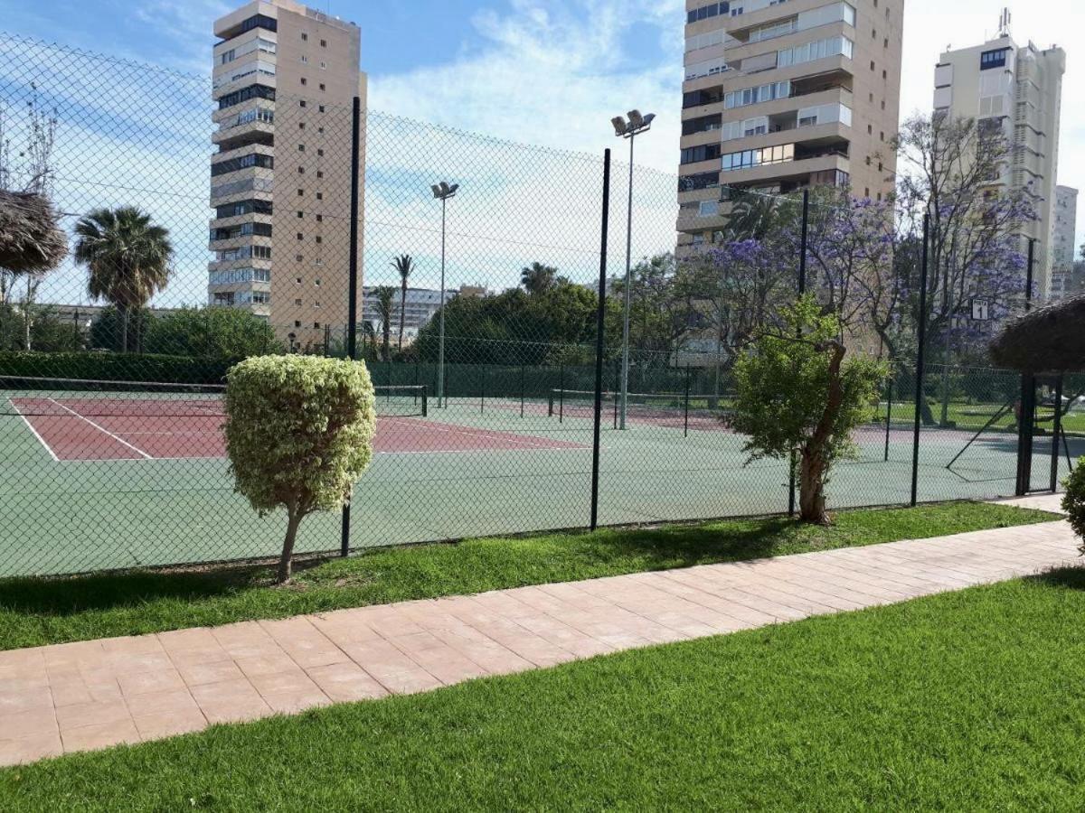Exclusive Beachfront Apartment Torremolinos - Pool - Paddle - Tenis - Wifi - Central Aircon Exteriör bild